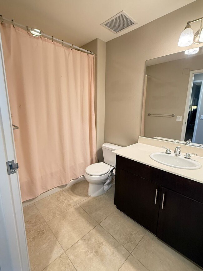 Building Photo - GORGEOUS CORNER UNIT at ONE LAS VEGAS.