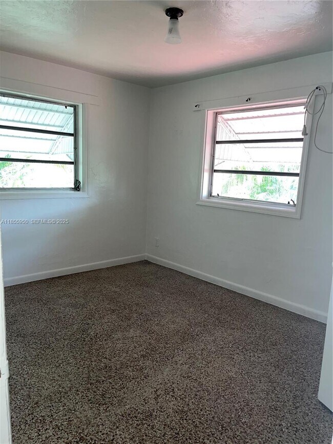 Building Photo - 2023 Taylor St