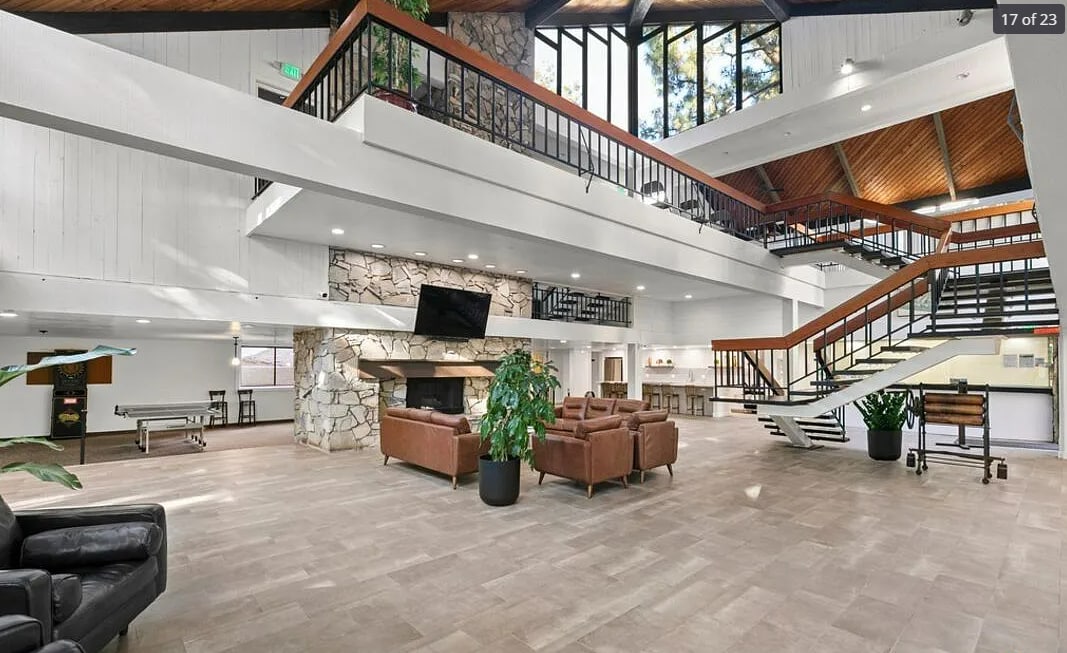 clubhouse - 8650 Gulana Ave