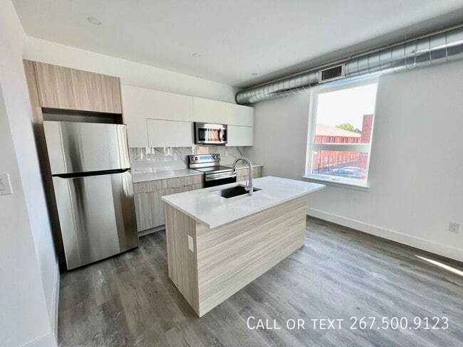 Building Photo - 1843 Hartranft St