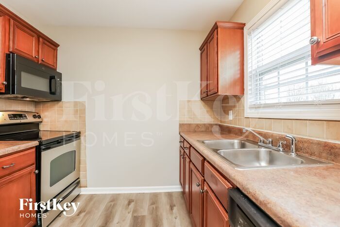 Building Photo - 2851 Rome Ln