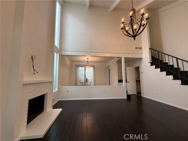Building Photo - 11738 Moorpark St