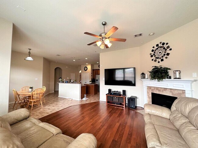 Building Photo - 11506 Columbia Pines Ln