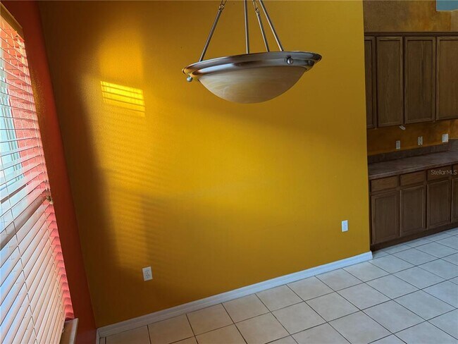 Building Photo - 1754 Altavista Cir