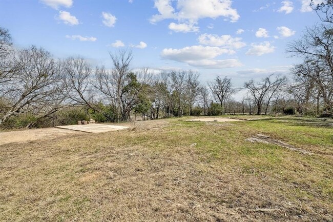 Building Photo - 10801 Bradshaw Rd