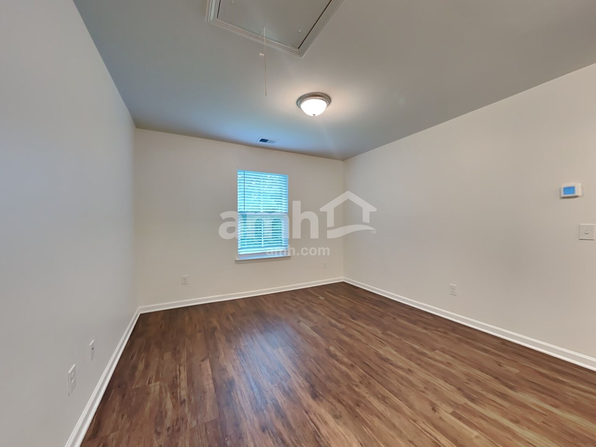 Building Photo - 1360 Hermitage Ln