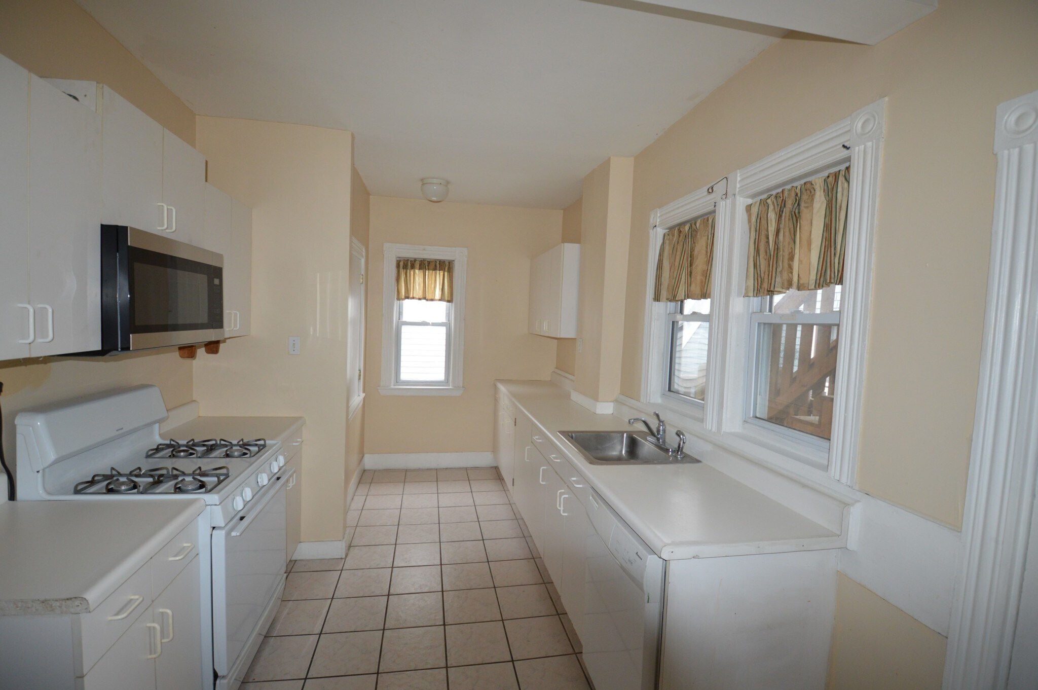 Building Photo - 3 Washburn Ter