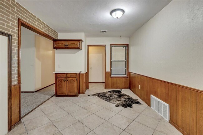 Building Photo - 4121 Monica Dr