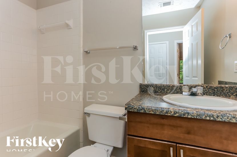 Building Photo - 1999 Bullock Trail