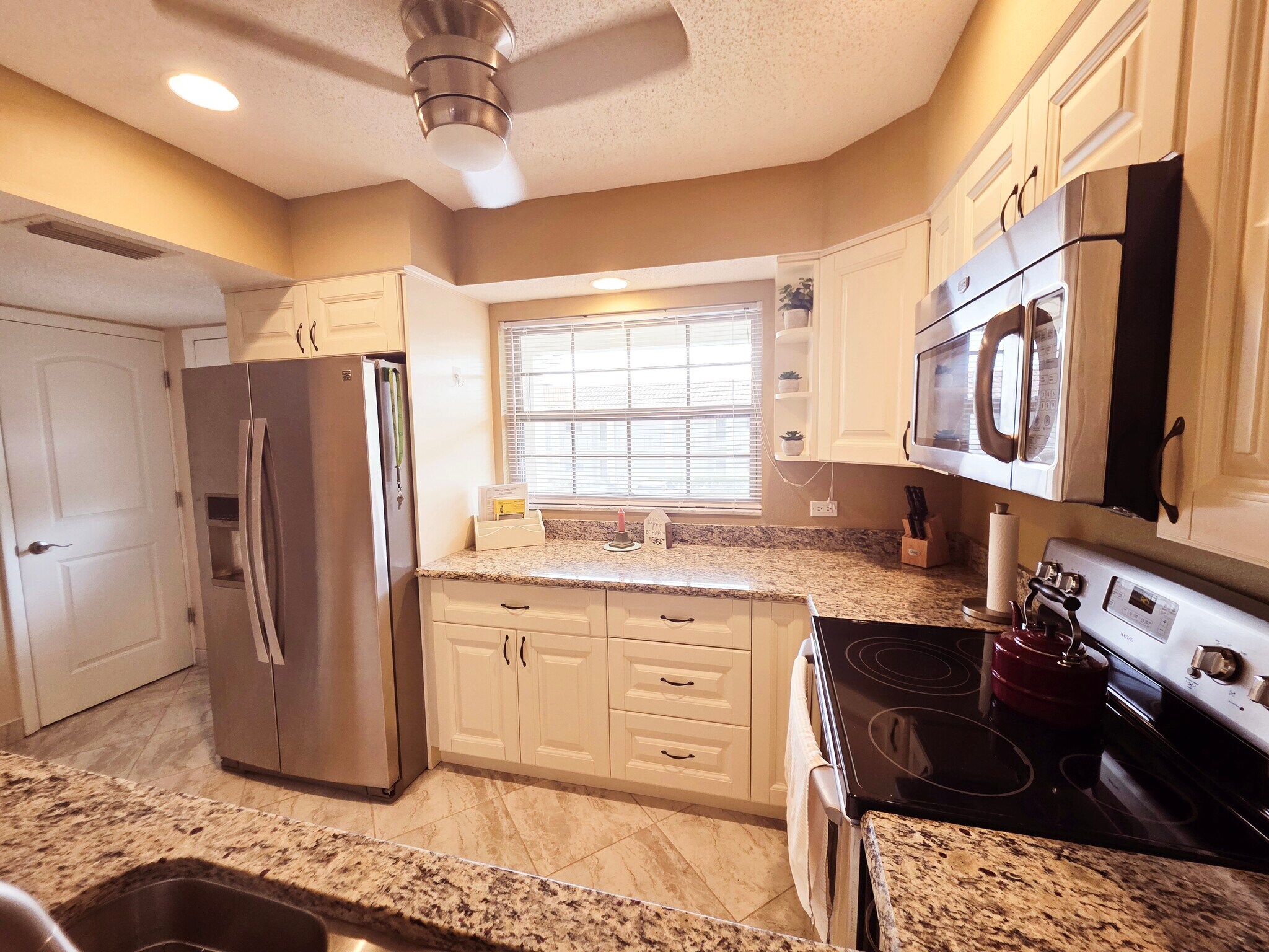 Building Photo - 19029 US Highway 19 N