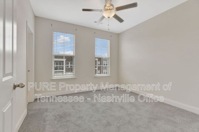 Building Photo - 3314 Tasker Dr