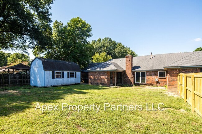 Building Photo - 2472 Boysenberry St