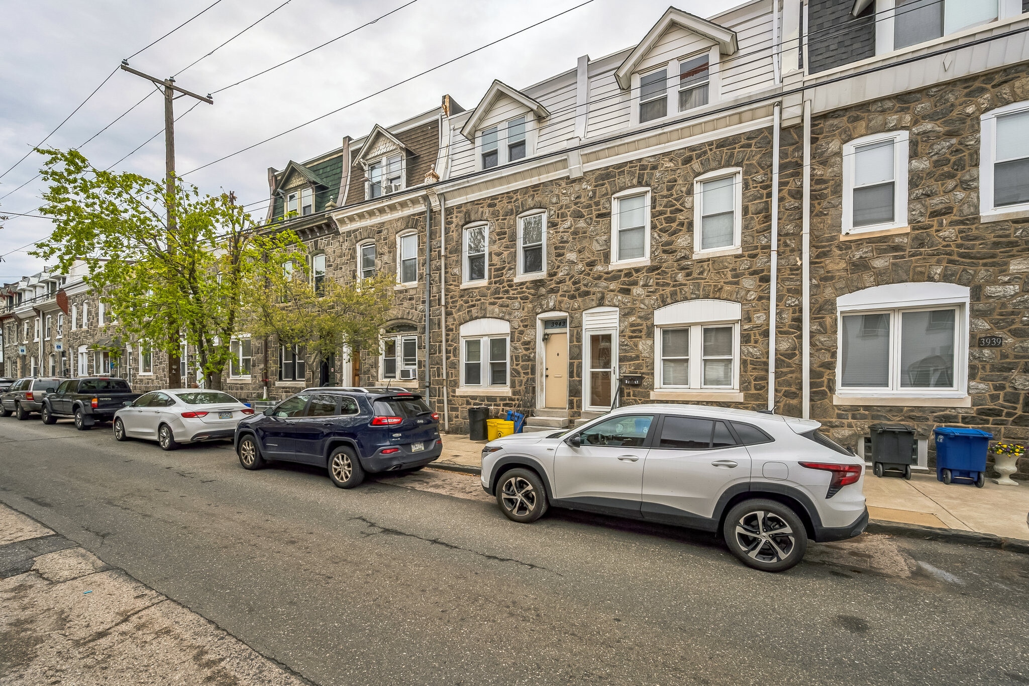 Building Photo - 3943 Terrace St