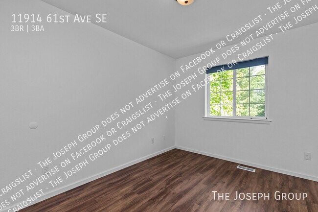 Building Photo - 11914 61st Ave SE