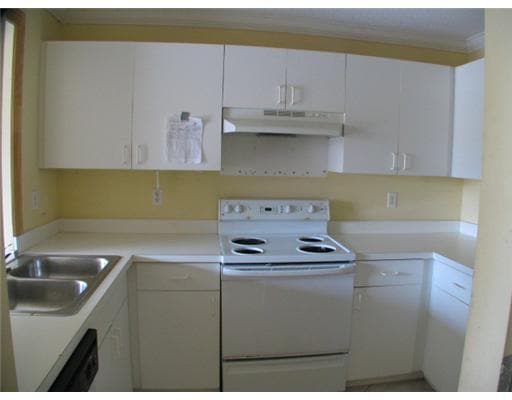 Building Photo - 1401 Cypress Way W