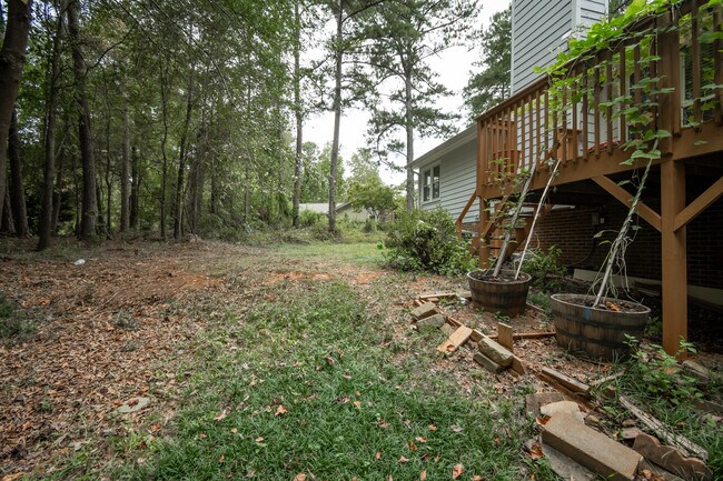 Building Photo - 115 Winterberry Dr