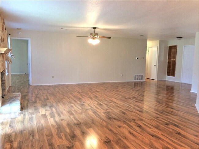Building Photo - 11418 Powder Mill Trail