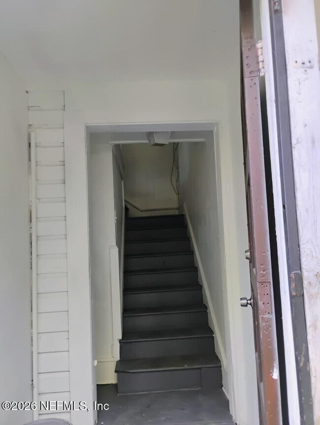 Building Photo - 1104 Tyler St