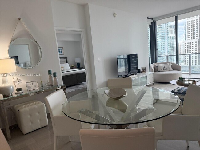 Building Photo - 88 SW 7th St