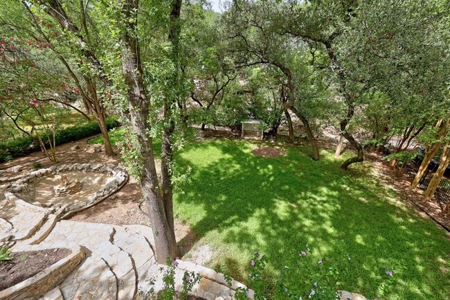 Building Photo - 7518 Stonecliff Dr