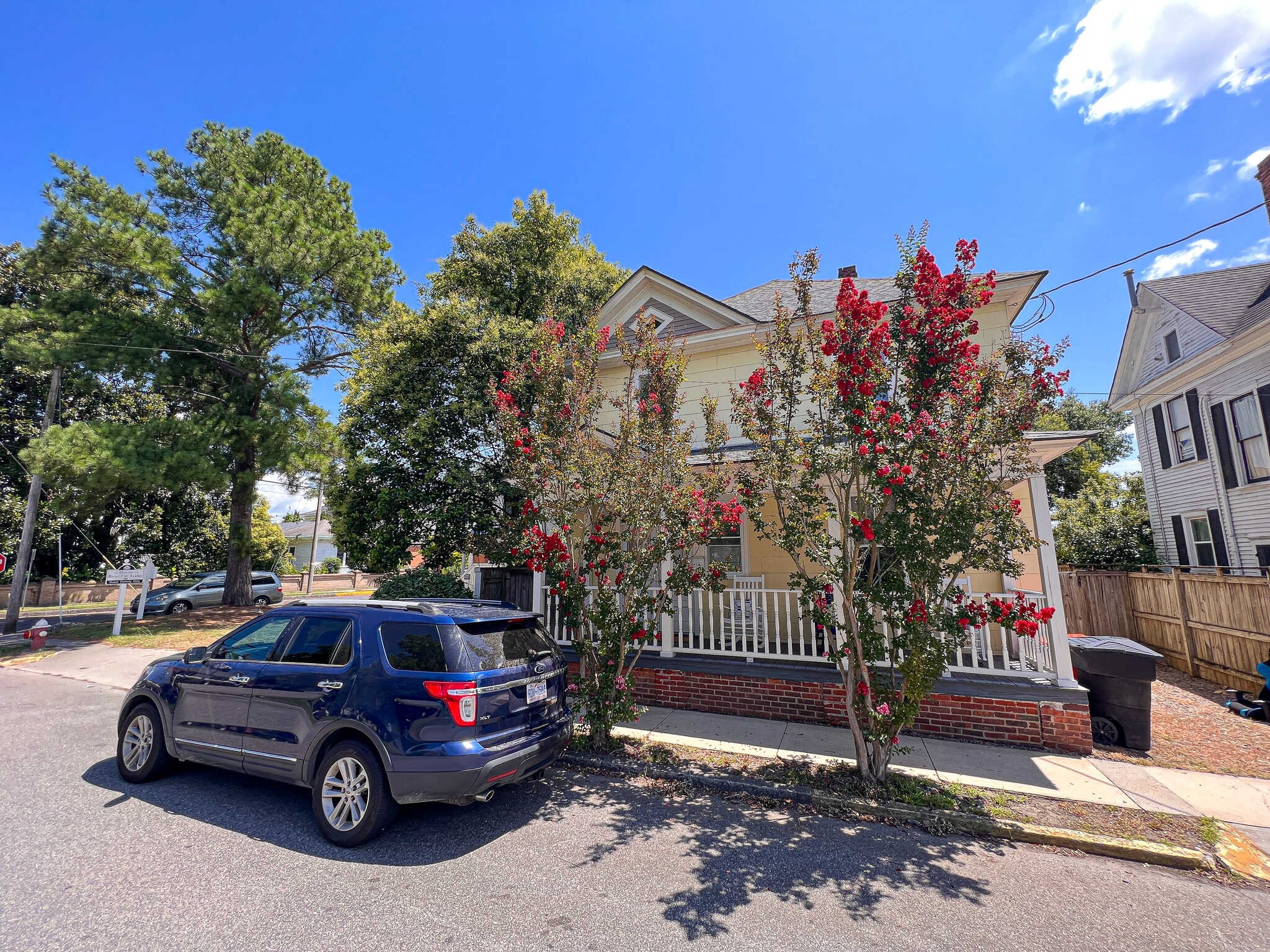 Building Photo - 200 S Elliott St