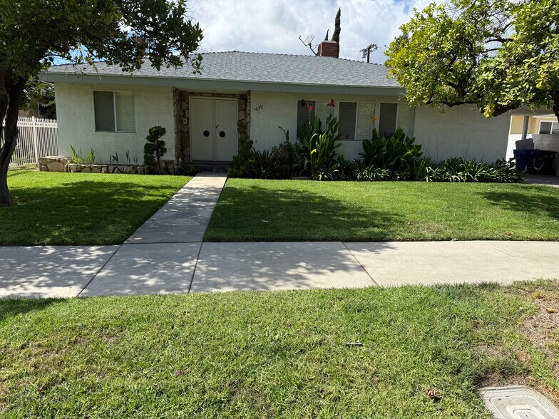 Primary Photo - 7649 Orion Ave