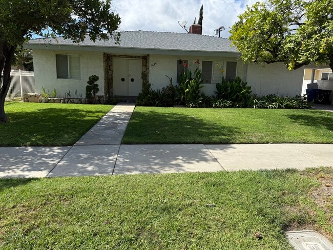 Building Photo - 7649 Orion Ave