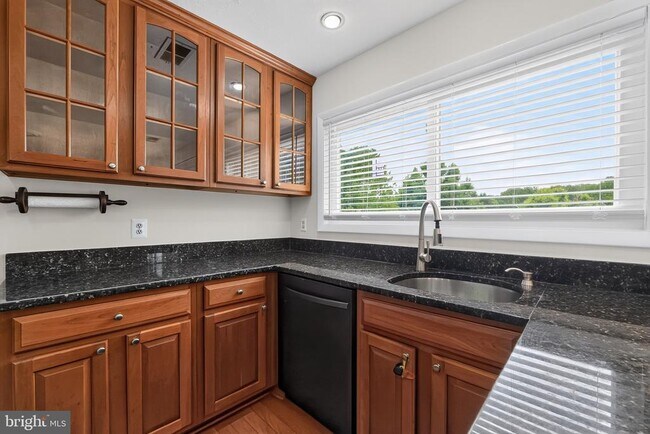 Building Photo - 3149 Southfield Dr