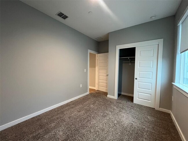 Building Photo - 11402 Pastini Cir
