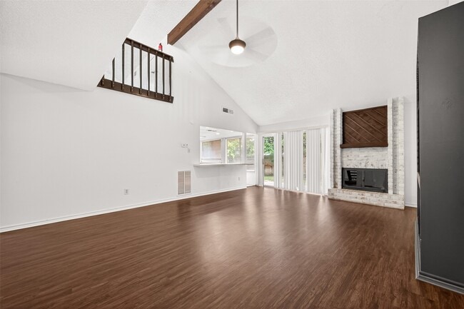 Building Photo - 6203 Downwood Forest Dr