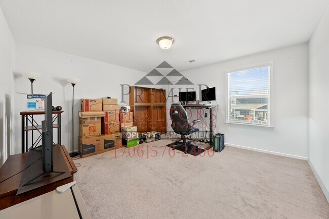 Building Photo - 7125 Double Pine Ct