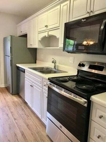 Building Photo - 302 Beech Ln