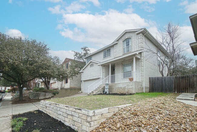 Primary Photo - Encino Mesa move in