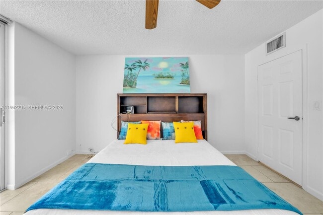 Building Photo - 601 Three Islands Boulevard