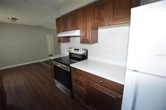 Building Photo - 4840 Grovemont Pl