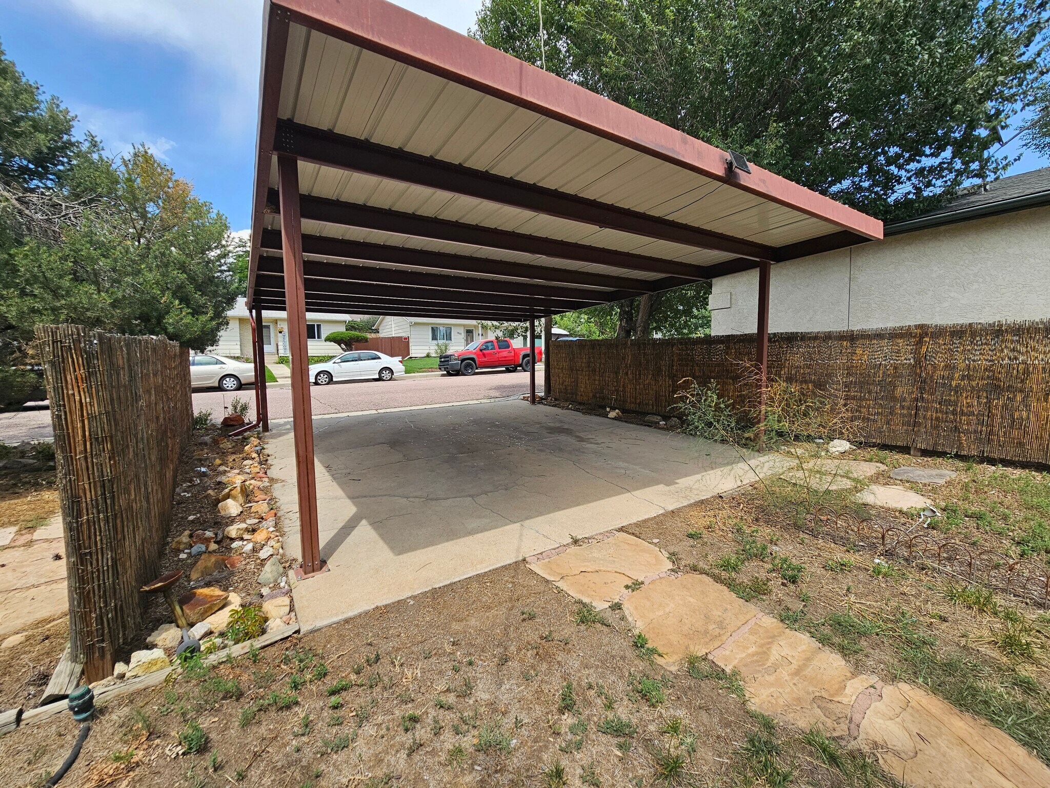 Building Photo - 1806 W Yampa St