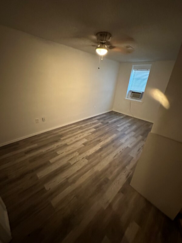 Building Photo - 1608 E Jasper St