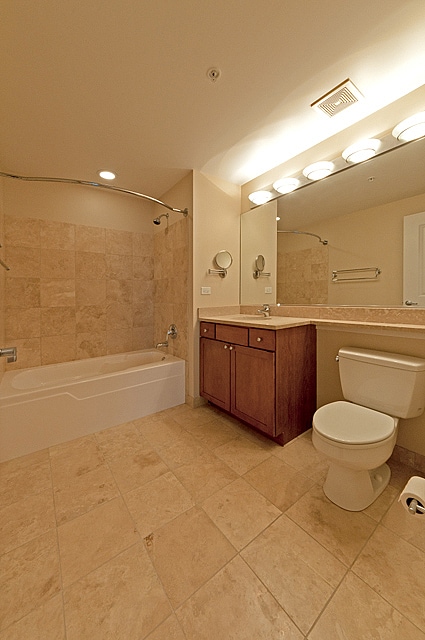 Building Photo - 200 N Jefferson St