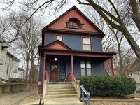 Building Photo - 539 S 5th Ave