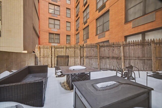 Building Photo - 4301 Park Ave