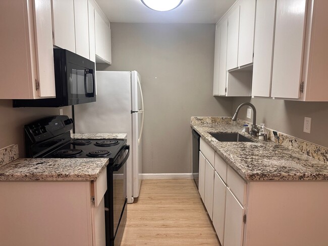 Building Photo - Remodeled 1 Bedroom 1 Bath South San Jose ...