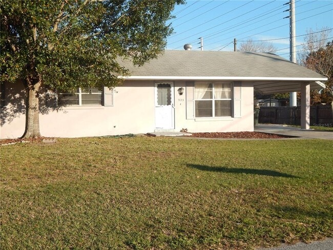 Primary Photo - 921 Montana Ave