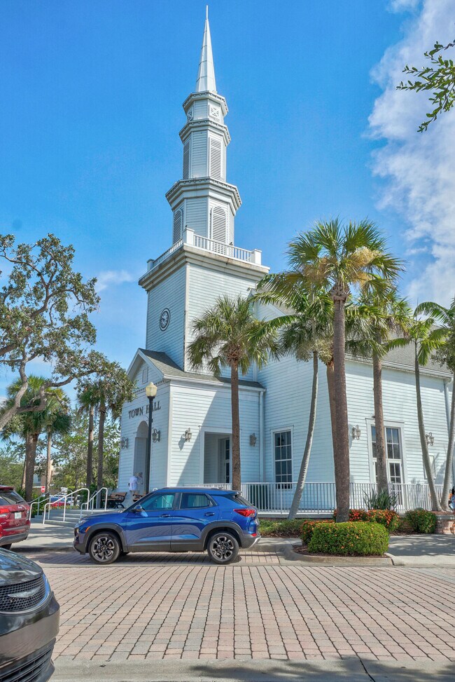 Building Photo - 156 SW Peacock Blvd