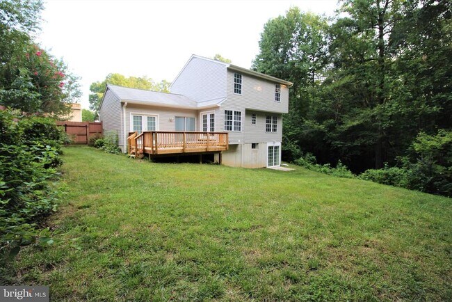 Building Photo - 18040 Tebbs Ln