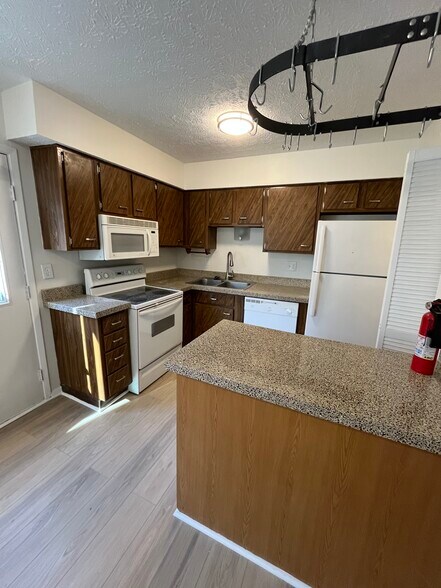 Building Photo - 1967 Slaton Ct