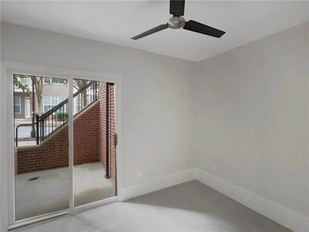 Building Photo - 745 Fountainhead Ln NE