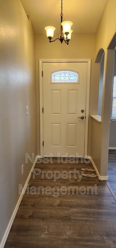 Building Photo - 3009 Sugar Cane Dr