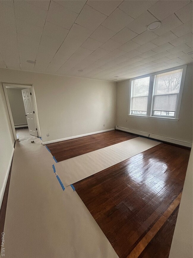 Building Photo - 33 Horatio St