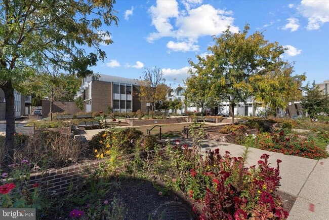 Building Photo - 1378 4th St SW