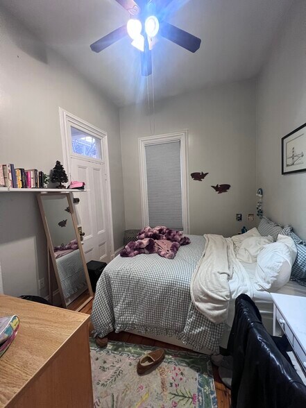 Building Photo - 135 Hillside St